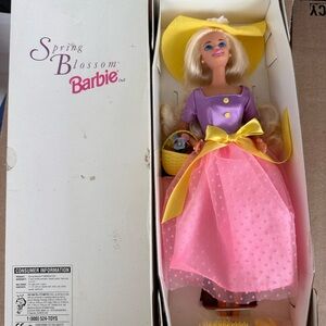 Vintage 1995  Barbie Spring Blossom Doll Box